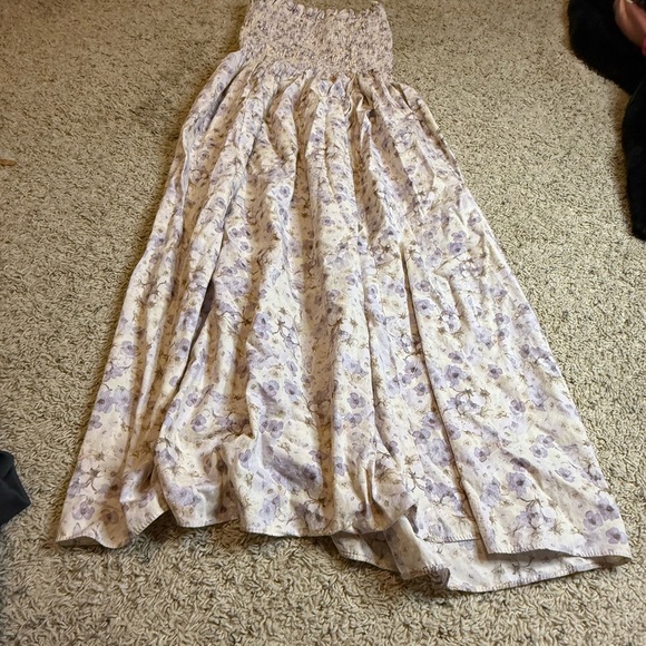 H&M Cream Strapless Smocked Sundress for Resort Wear - Picture 2 of 3